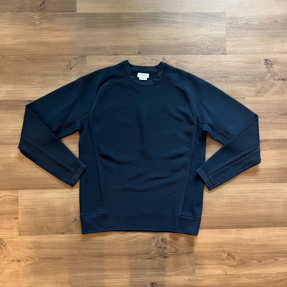 NWT Men’s Medium Navy Engineered Knit Crewneck Sweater